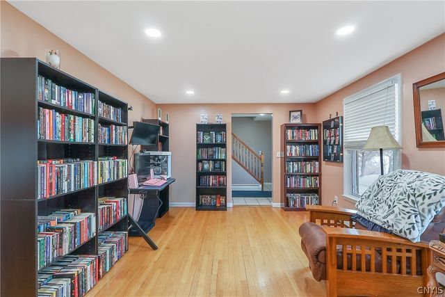 120 Brookview Lane, Salina, NY 13088