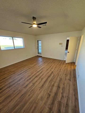 1817 Rhinevalley Drive, Arlington, TX 76012