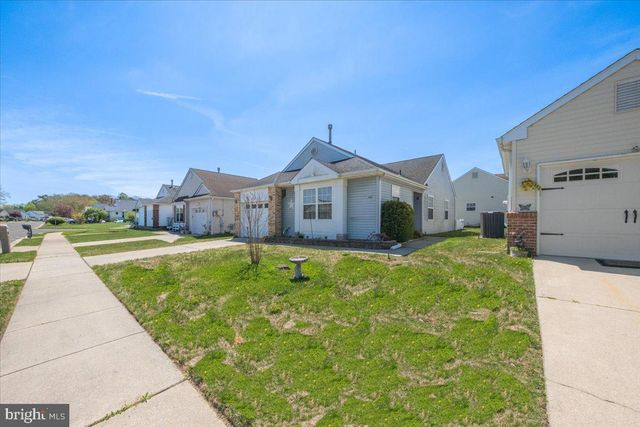 662 BARBADOS DR, Williamstown, NJ 08094