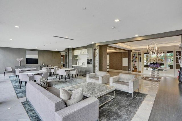 701 E Camino Real 4b, Boca Raton, FL 33432