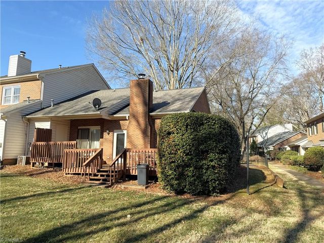 1806 Oakcrest Court, Winston-salem, NC 27106