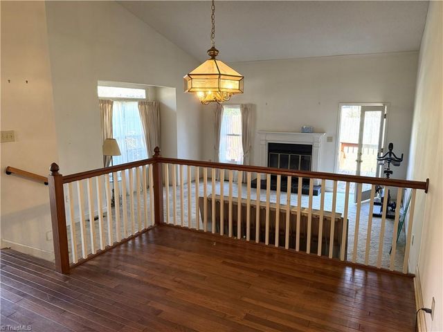 1806 Oakcrest Court, Winston-salem, NC 27106