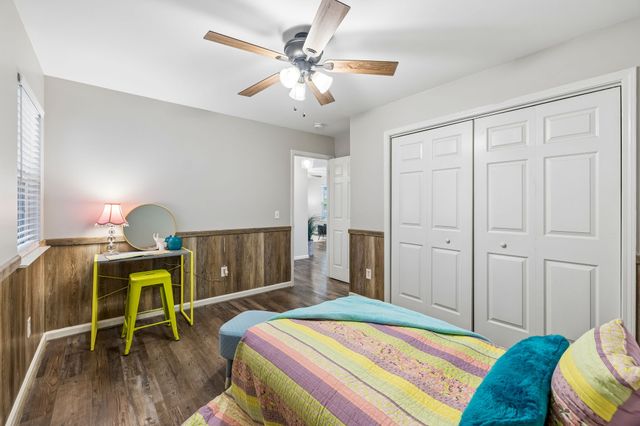 200 Cullum Ave, Dickson, TN 37055
