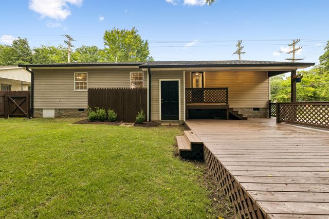 200 Cullum Ave, Dickson, TN 37055