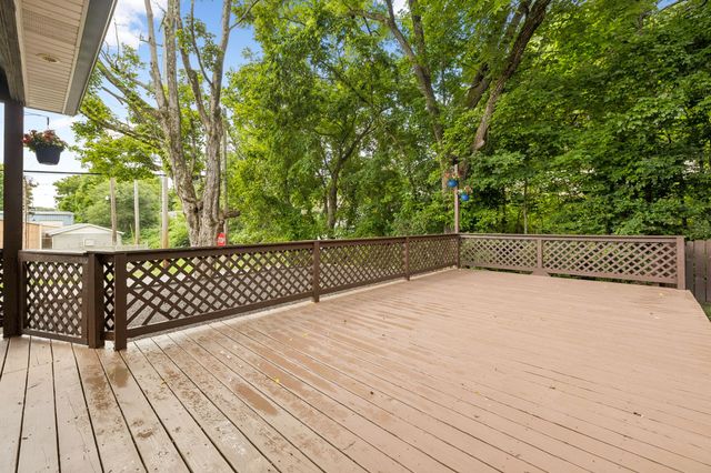 200 Cullum Ave, Dickson, TN 37055