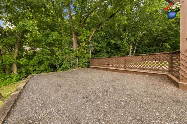 200 Cullum Ave, Dickson, TN 37055