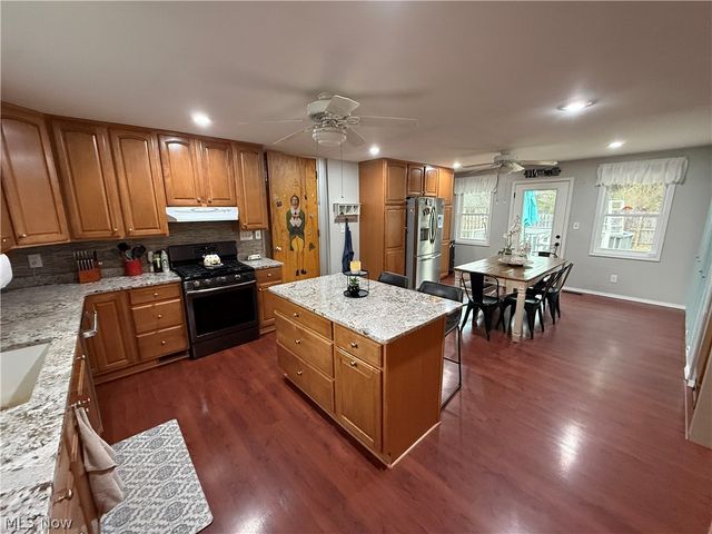 7145 Lakeshore Boulevard, Mentor, OH 44060