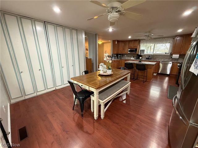 7145 Lakeshore Boulevard, Mentor, OH 44060