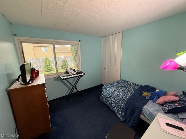 7145 Lakeshore Boulevard, Mentor, OH 44060