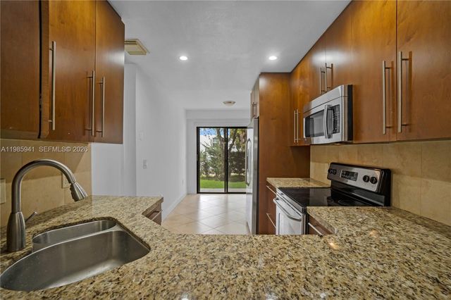 1634 N 15th Ter, Hollywood, FL 33020