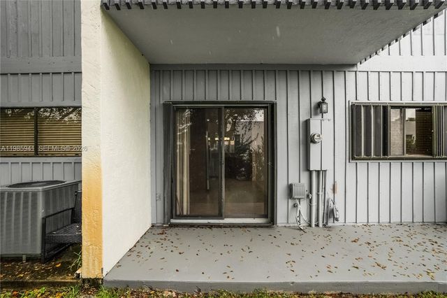 1634 N 15th Ter, Hollywood, FL 33020