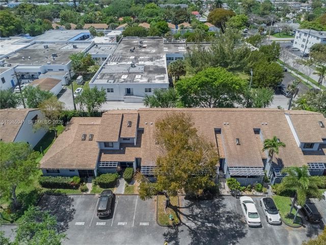 1634 N 15th Ter, Hollywood, FL 33020