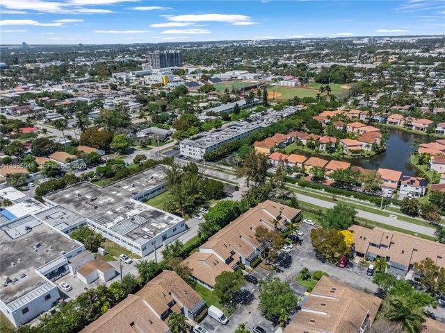 1634 N 15th Ter, Hollywood, FL 33020