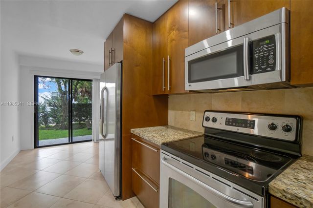 1634 N 15th Ter, Hollywood, FL 33020