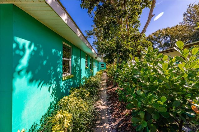 2146 18th Avenue, Vero Beach, FL 32960