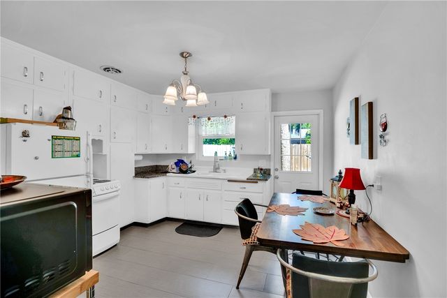 2146 18th Avenue, Vero Beach, FL 32960