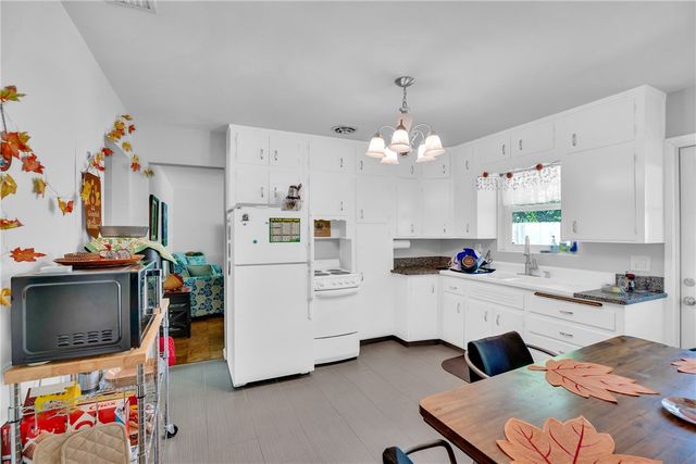 2146 18th Avenue, Vero Beach, FL 32960