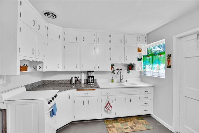 2146 18th Avenue, Vero Beach, FL 32960