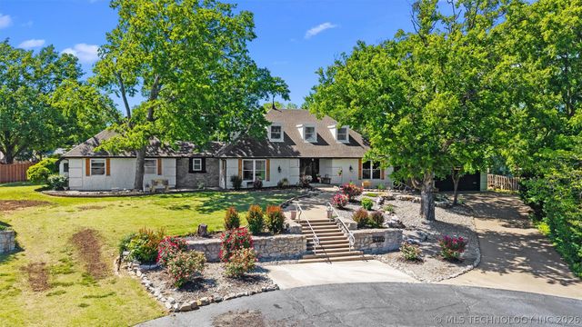 600 Cherry Lane, Bartlesville, OK 74003