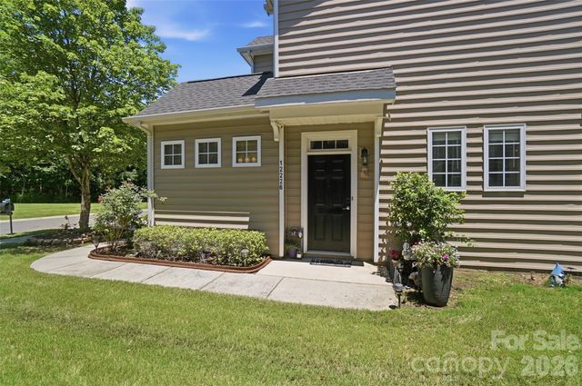 12226 Red Rust Lane, Charlotte, NC 28277