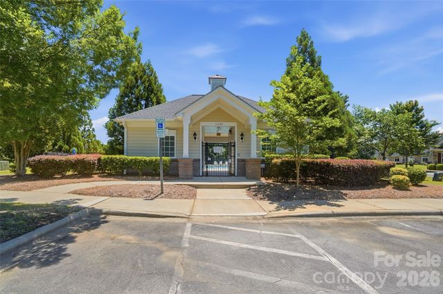 12226 Red Rust Lane, Charlotte, NC 28277
