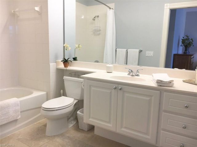 8047 Sorrento LN, Naples, FL 34114