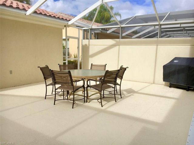 8047 Sorrento LN, Naples, FL 34114