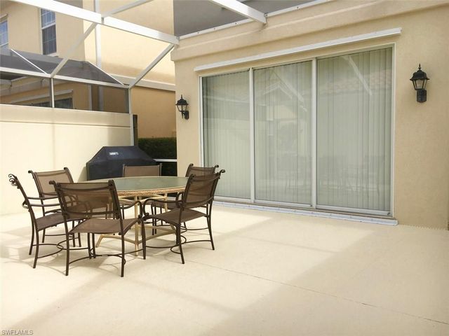 8047 Sorrento LN, Naples, FL 34114