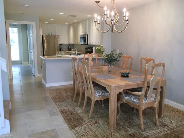 8047 Sorrento LN, Naples, FL 34114