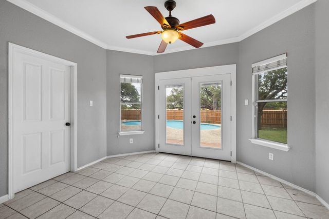 610 Haleys CV, Leander, TX 78641