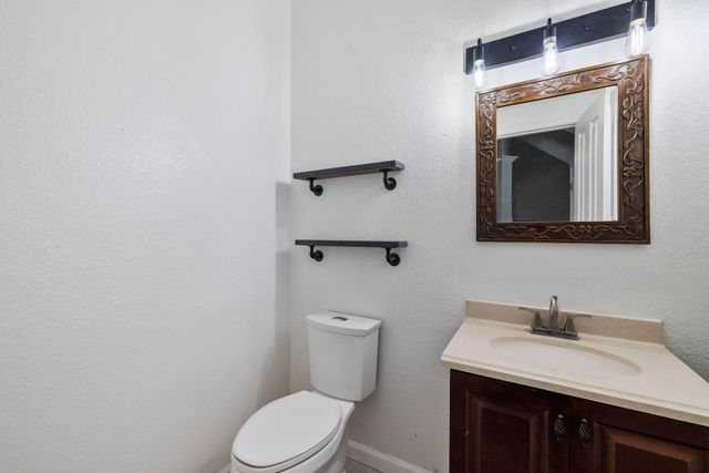 610 Haleys CV, Leander, TX 78641