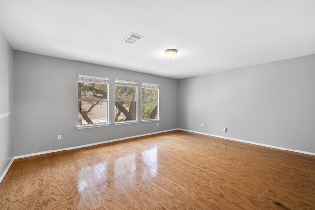 610 Haleys CV, Leander, TX 78641