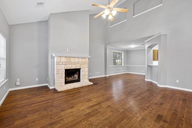 610 Haleys CV, Leander, TX 78641