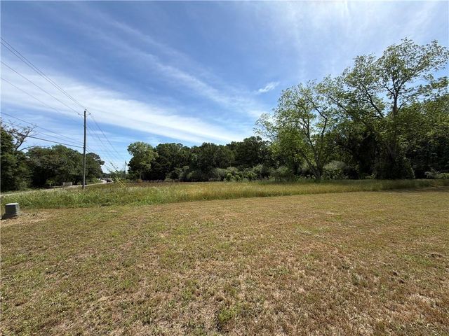 11849 Airport Boulevard, Mobile, AL 36695