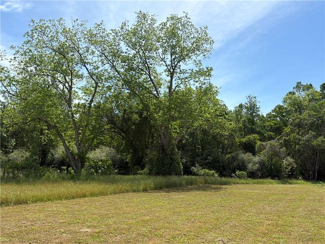11849 Airport Boulevard, Mobile, AL 36695