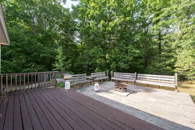 6 Phoenix Drive, Kingston, NH 03848