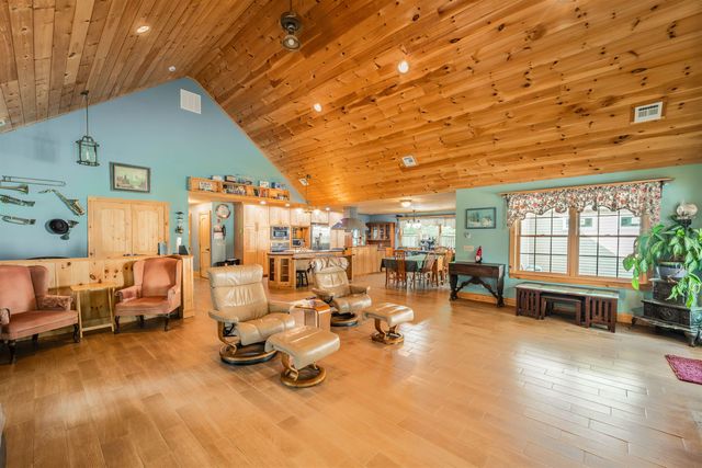 6 Phoenix Drive, Kingston, NH 03848