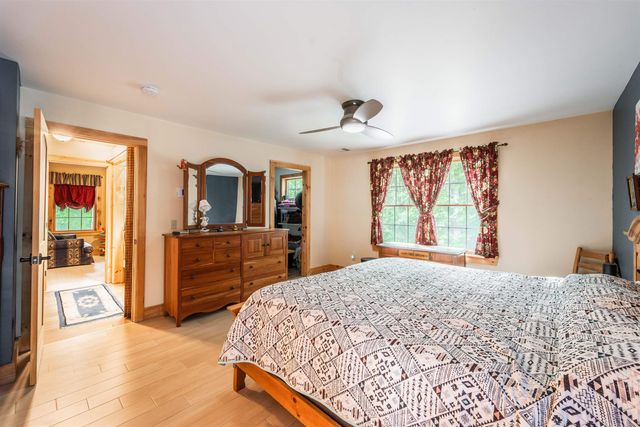6 Phoenix Drive, Kingston, NH 03848