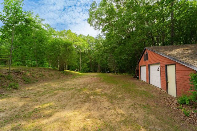 6 Phoenix Drive, Kingston, NH 03848