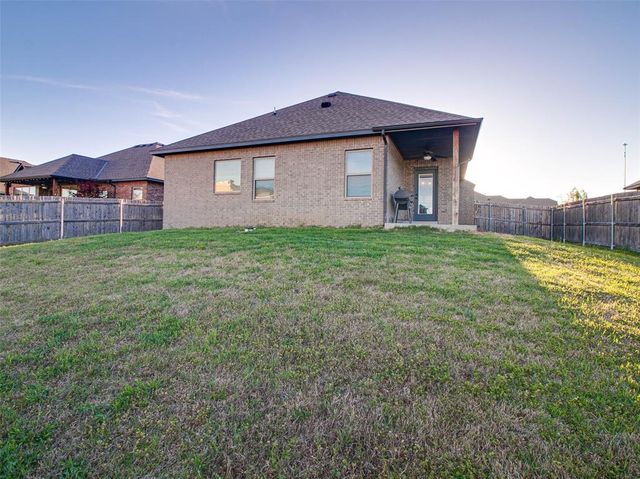100 Indiana Road, Harrah, OK 73045