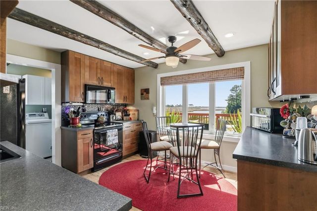 320 Bay Tree Beach RD, Seaford, VA 23696