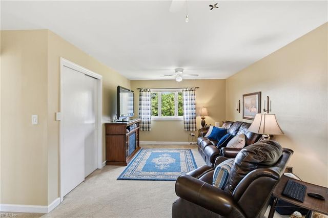 320 Bay Tree Beach RD, Seaford, VA 23696