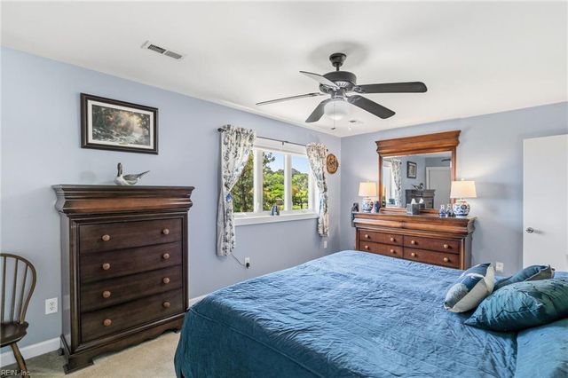 320 Bay Tree Beach RD, Seaford, VA 23696