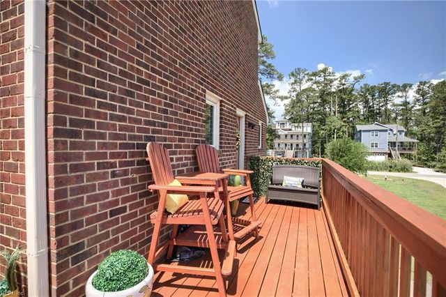 320 Bay Tree Beach RD, Seaford, VA 23696