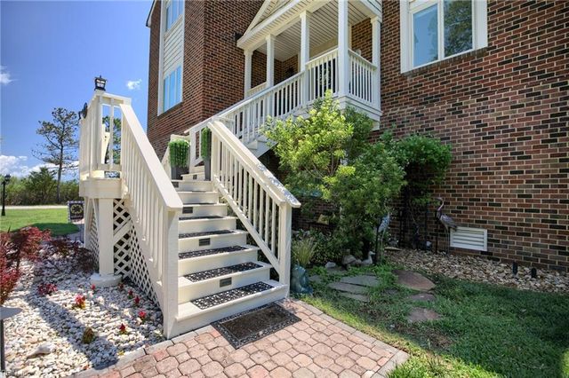 320 Bay Tree Beach RD, Seaford, VA 23696