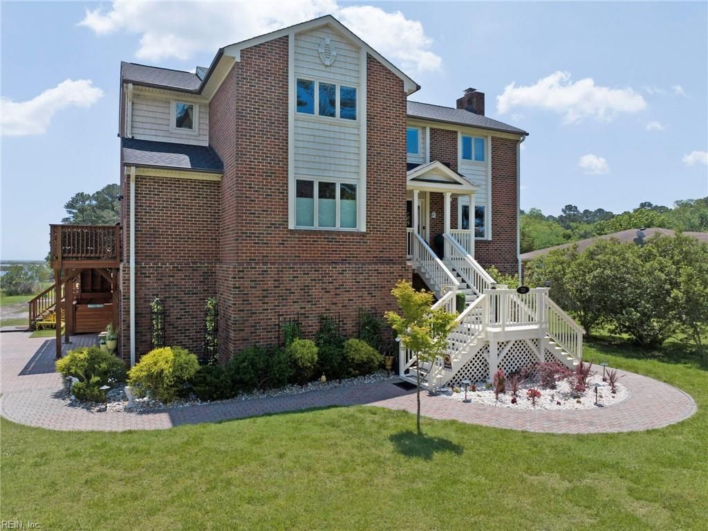 320 Bay Tree Beach RD, Seaford, VA 23696