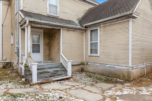 1934 Grand Avenue, Davenport, IA 52803