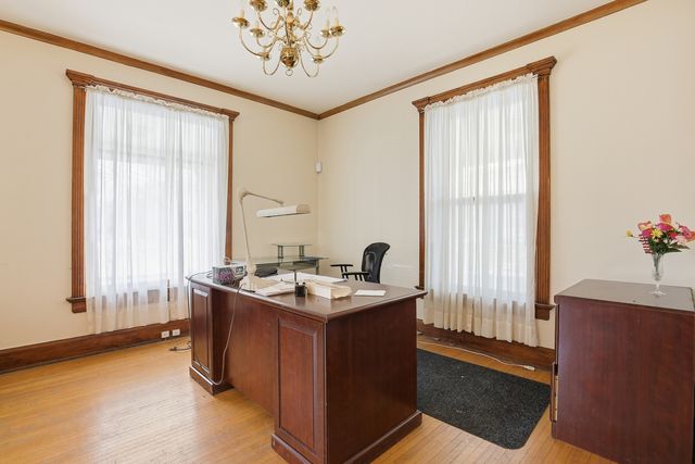 1934 Grand Avenue, Davenport, IA 52803
