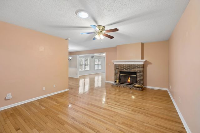 2531 Zion Rd, Columbia, TN 38401