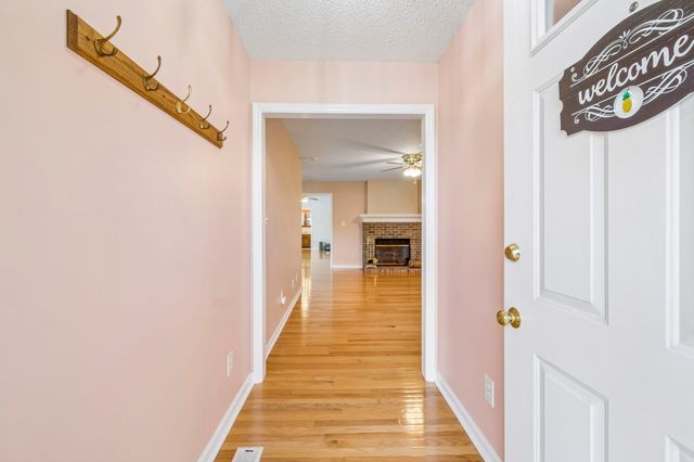 2531 Zion Rd, Columbia, TN 38401